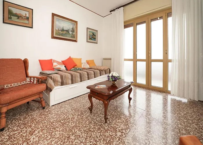 Bonny By Interhome בית נופש לואינו